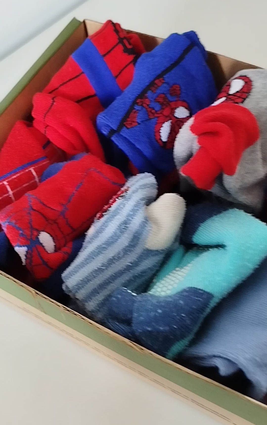 Fold vs Hang Laundry: What Works for Busy Parents