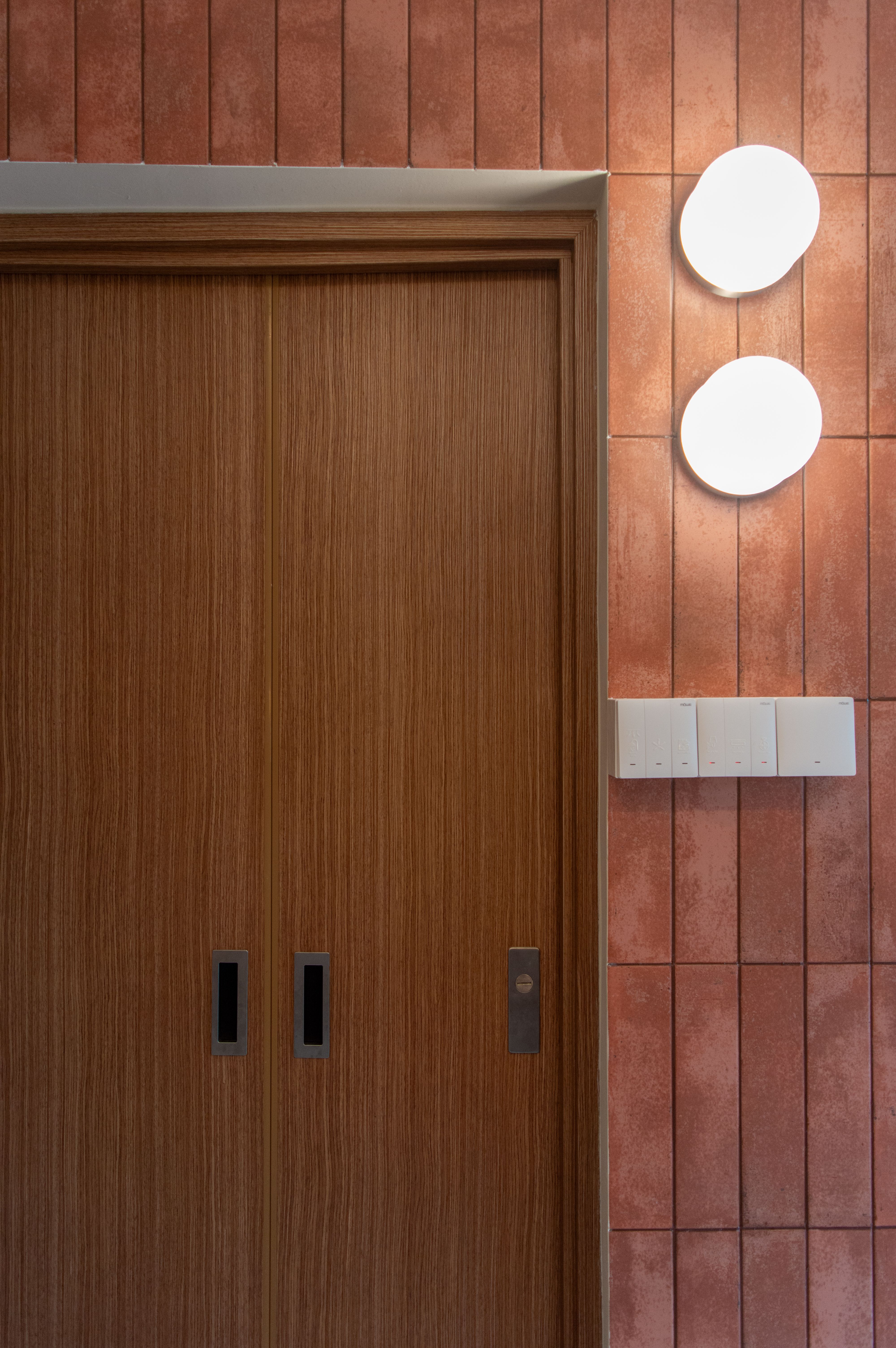 A feature wall in the kitchen?!