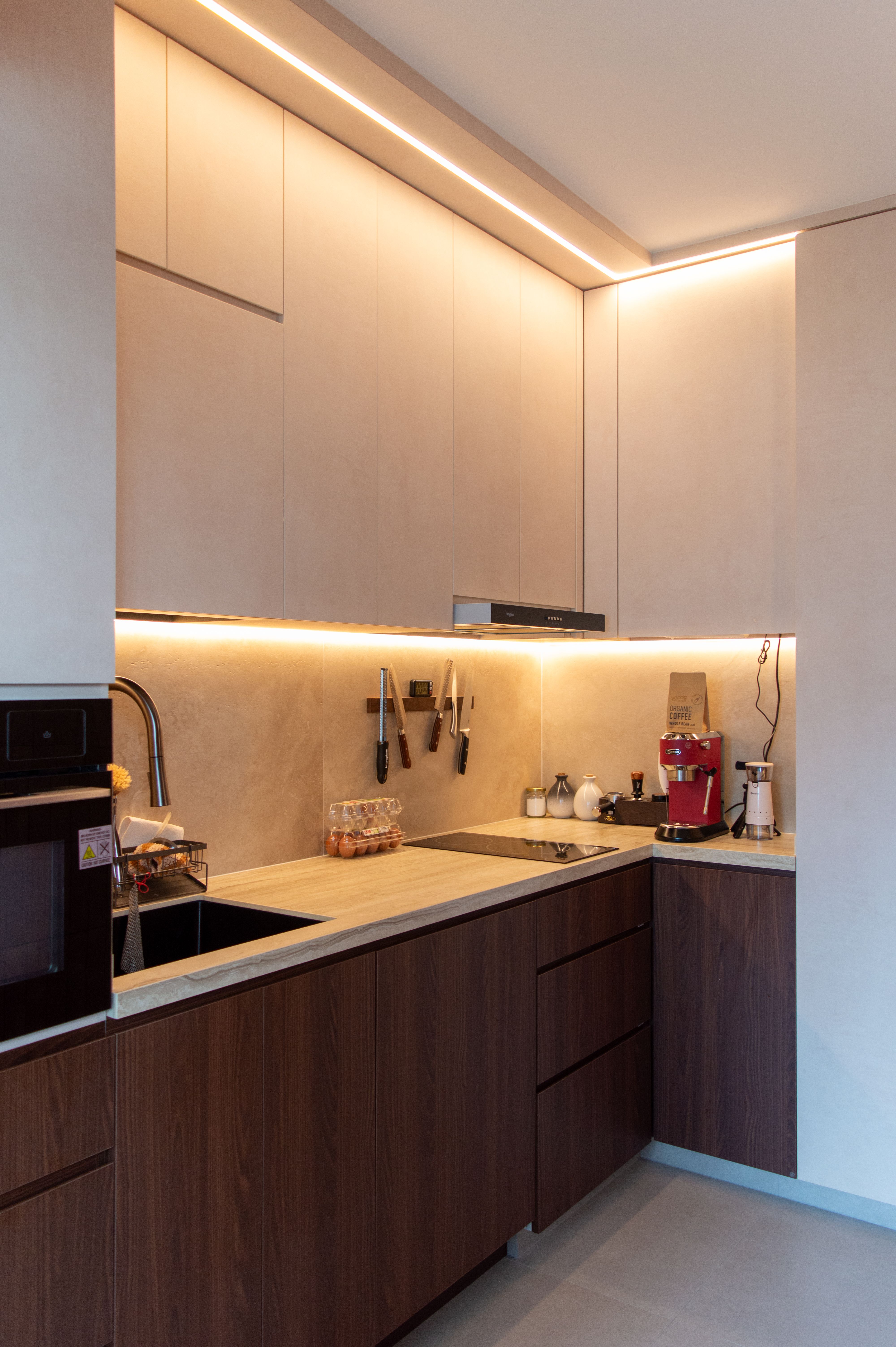 A feature wall in the kitchen?!