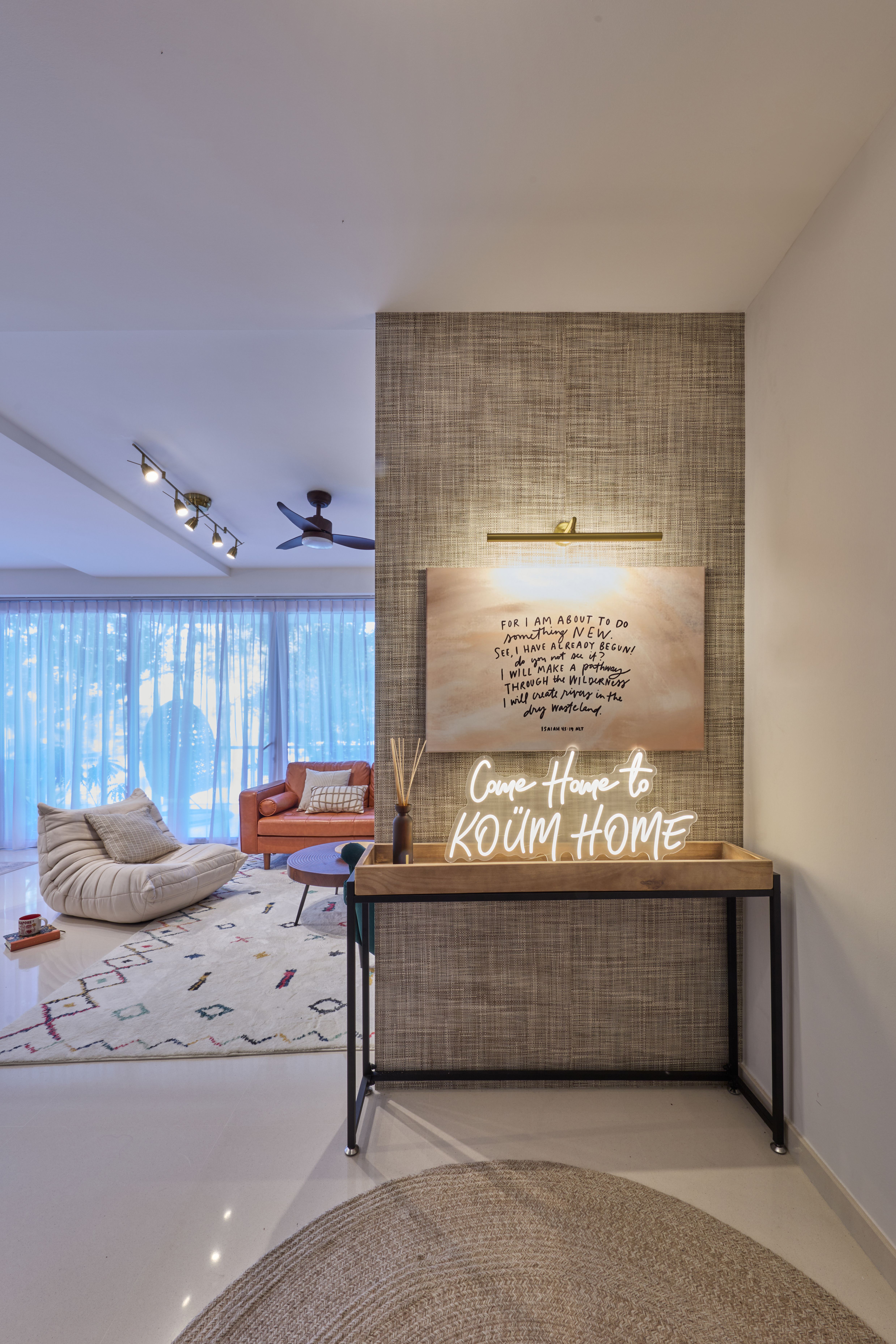 Coastal Living @ The Seaview condominium in District 15