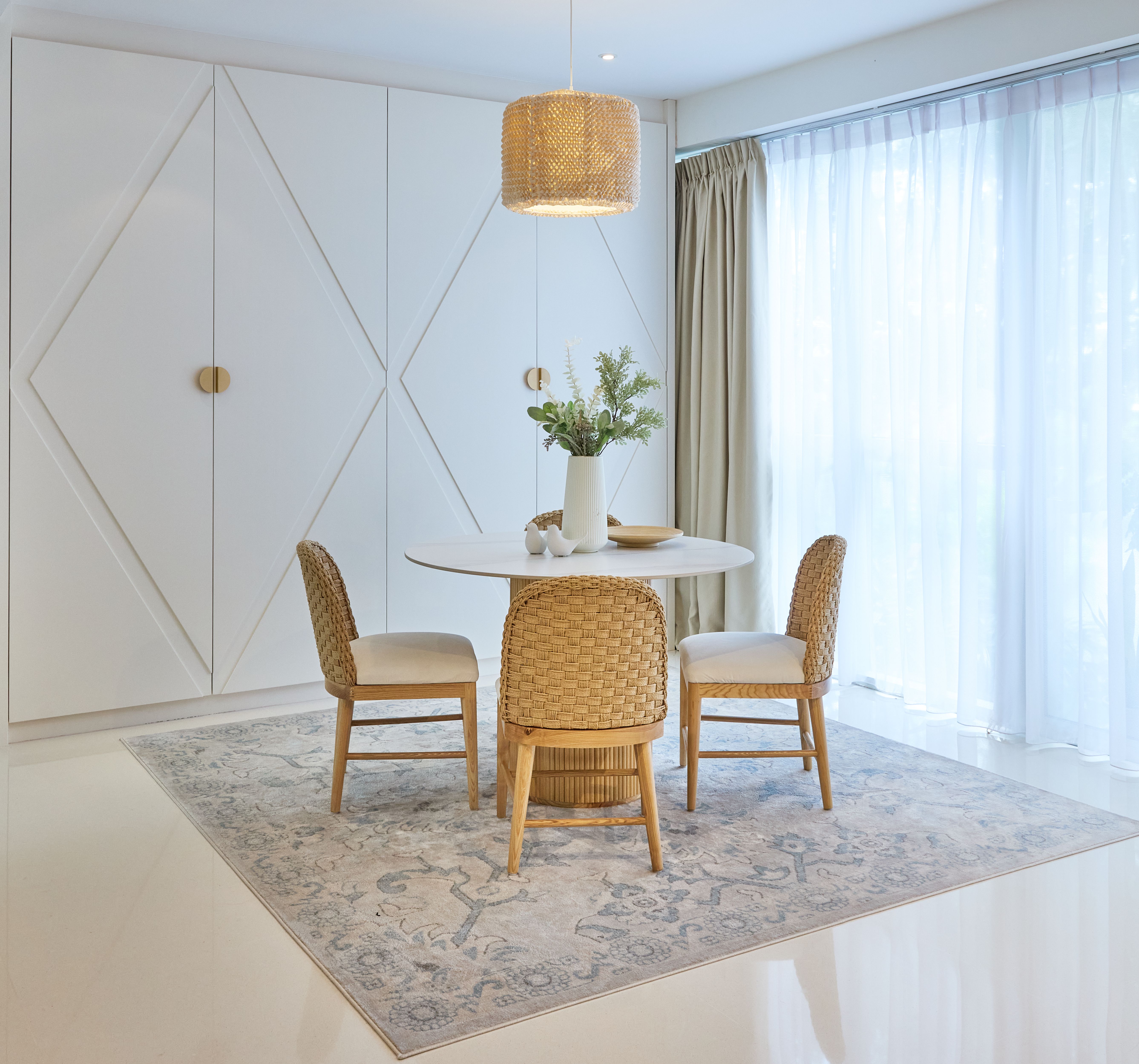 Coastal-Living-@-The-Seaview-condominium-in-District-15