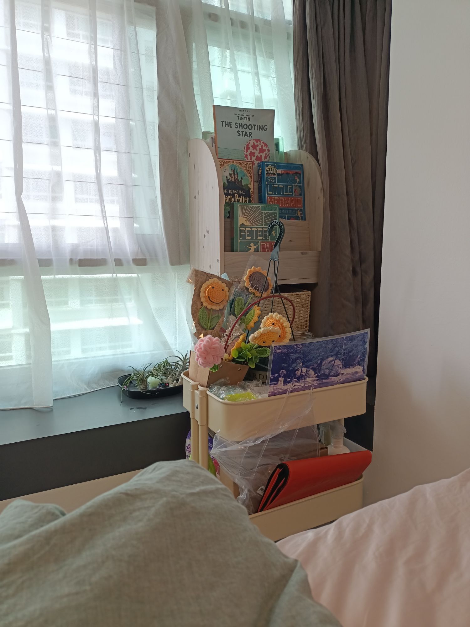 3 Cosy Corners. 1 Bedroom.