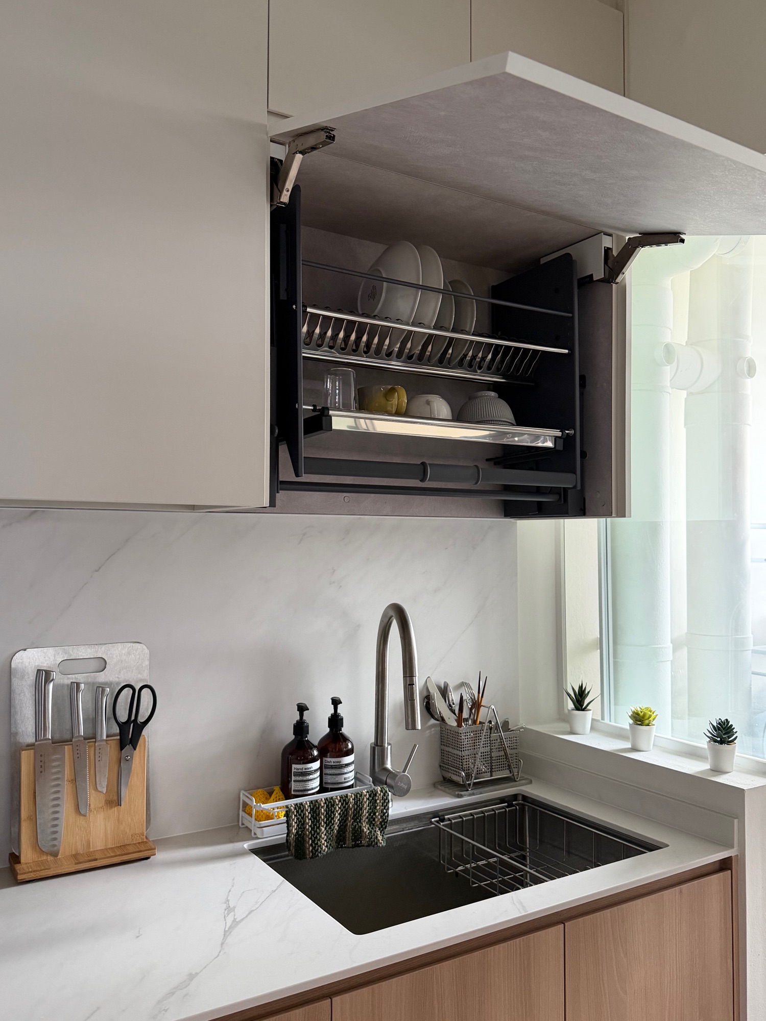 Is a pull-down dish rack worth it?