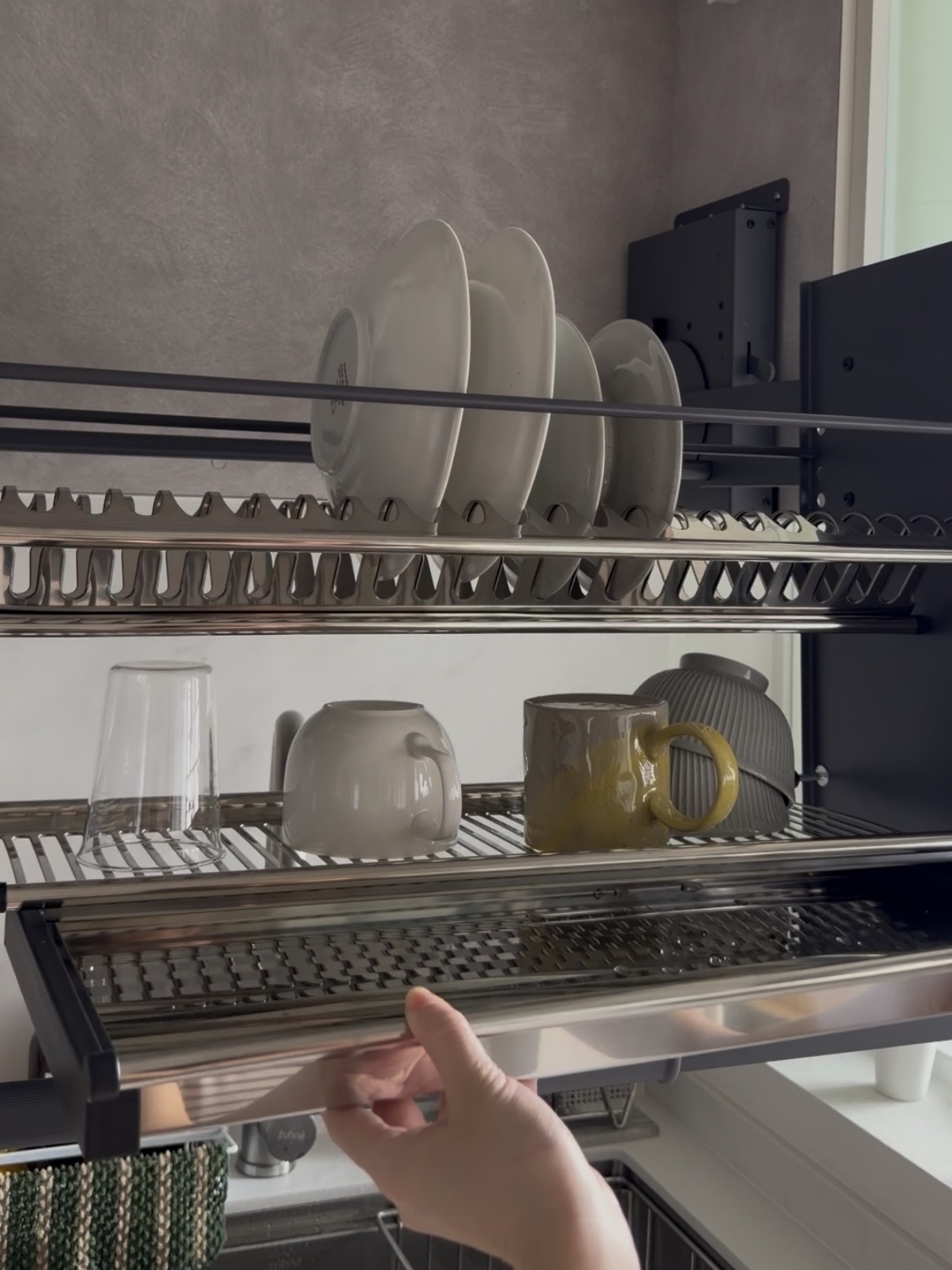 Is a pull-down dish rack worth it?