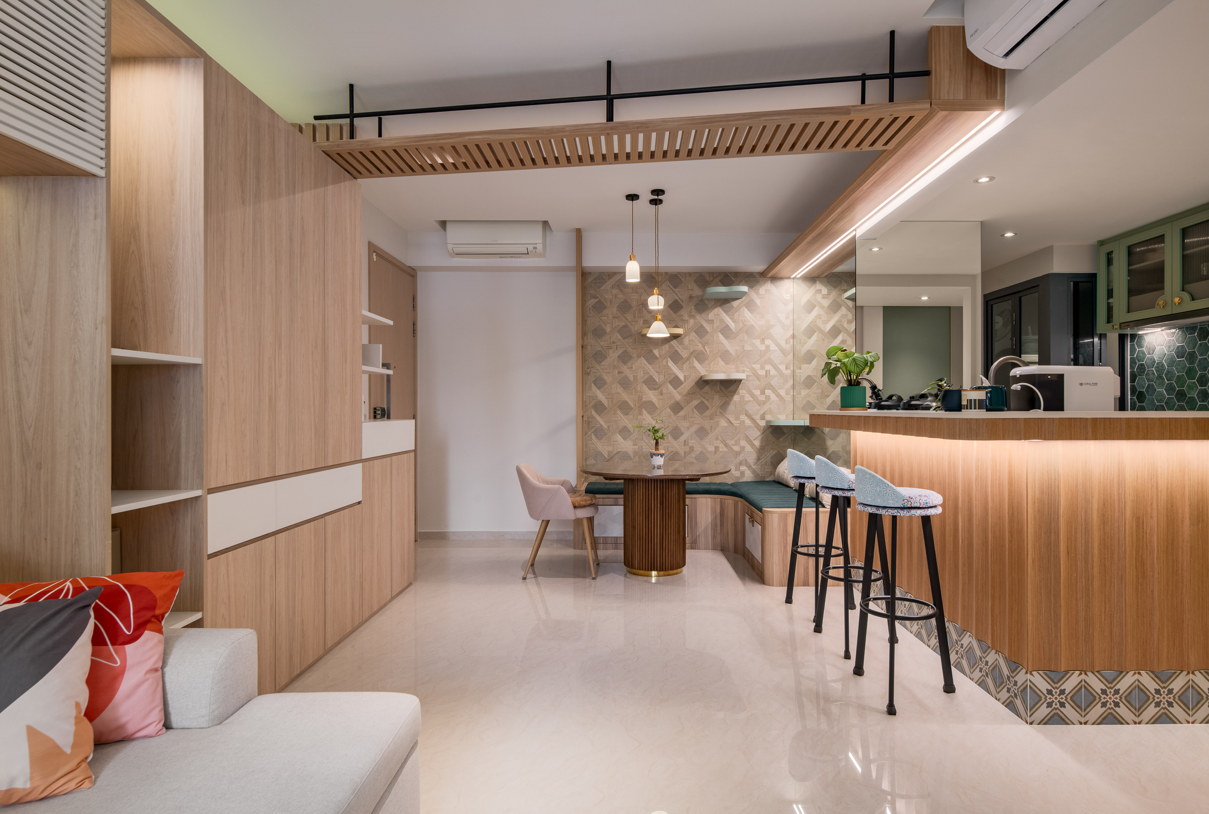 Cat-friendly & Coastal Eclectic : An immersive experience