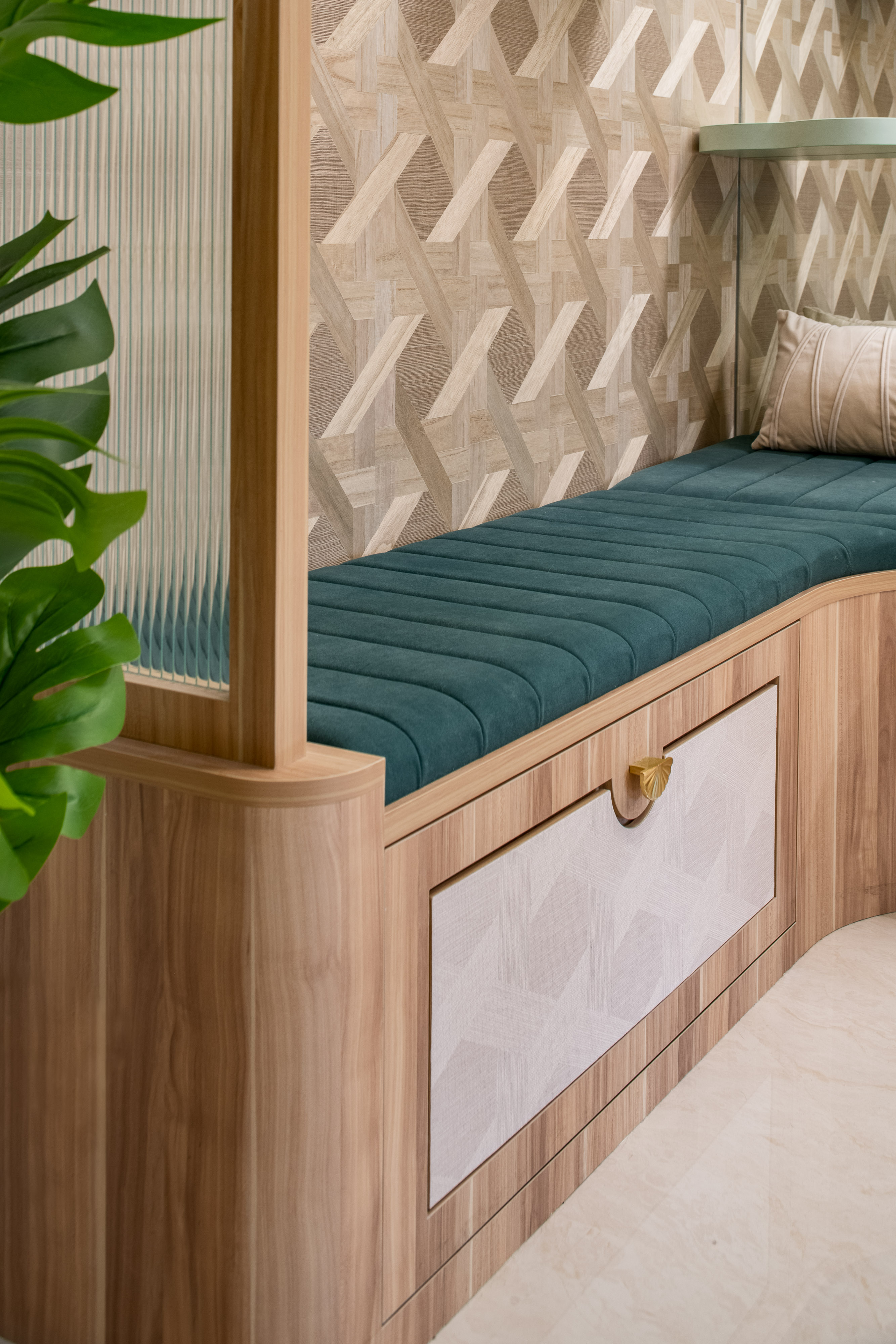 Cat-friendly & Coastal Eclectic : An immersive experience