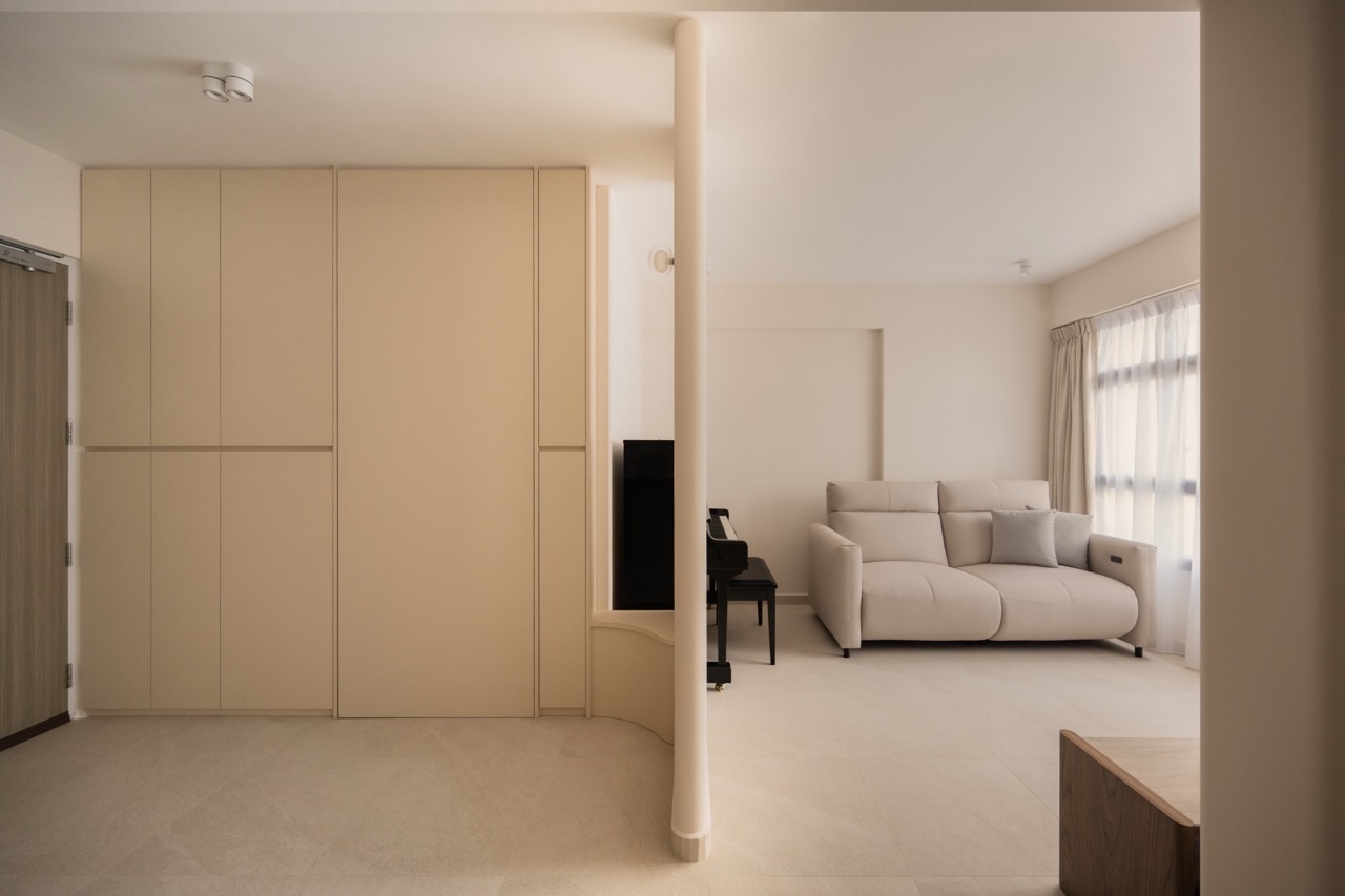 First Impressions: Our Entryway