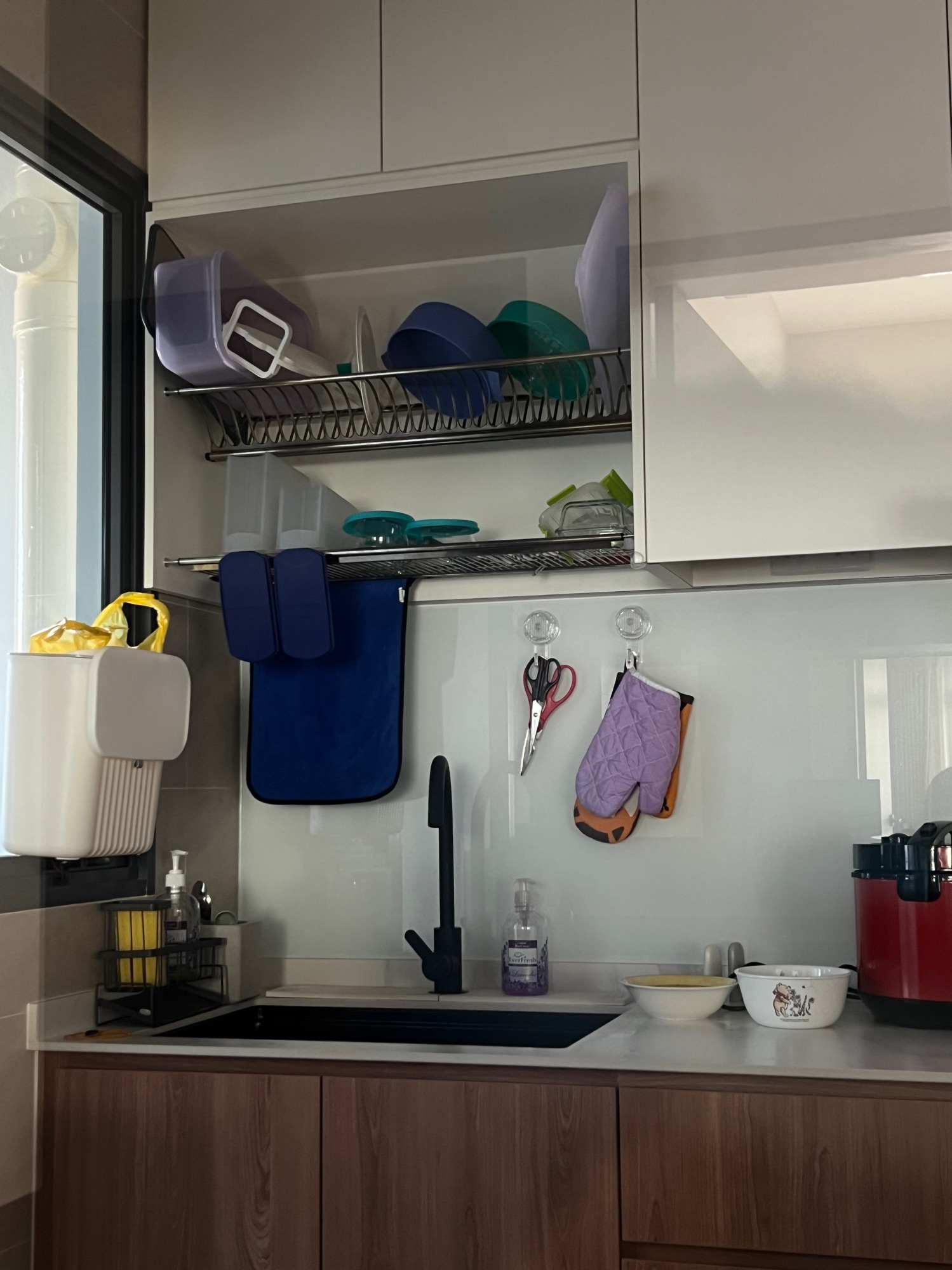 keeping-our-kitchen-sink-area-dry-and-mould-free!