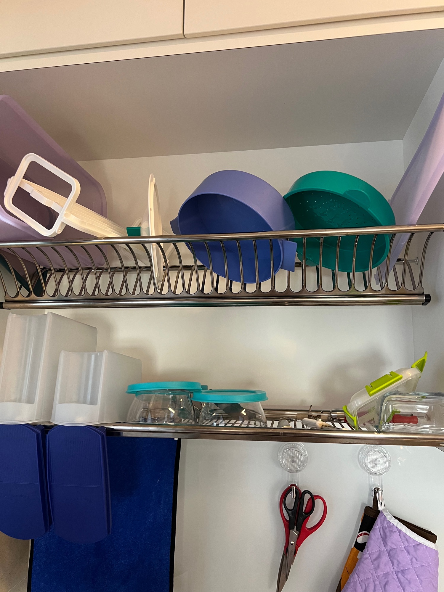 keeping our kitchen sink area dry and mould free!