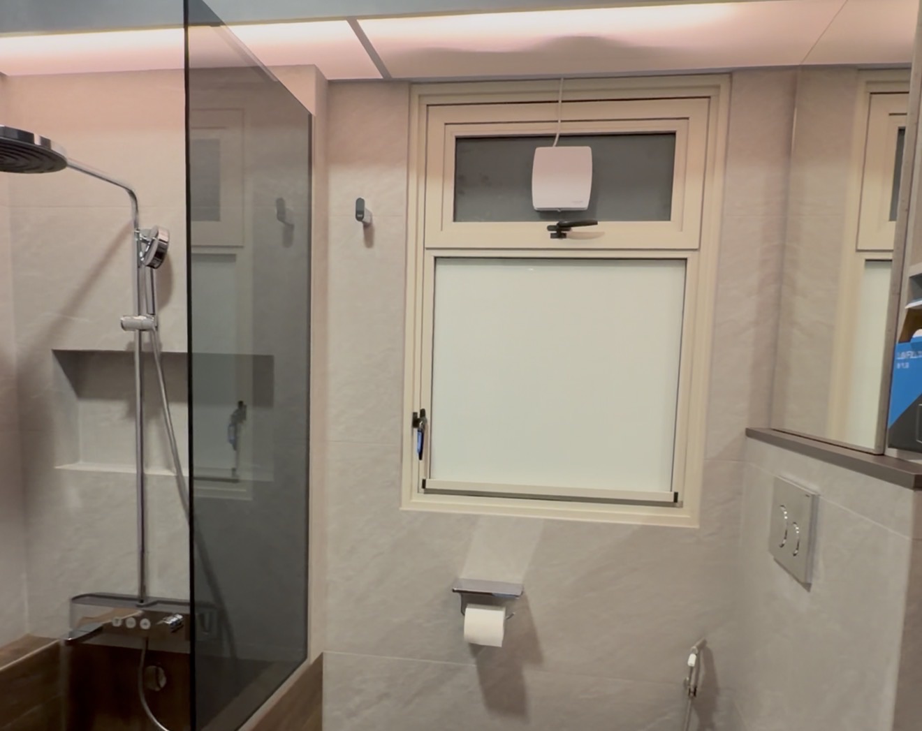 LF > Toilet Ventilation? - Not KDK 👀