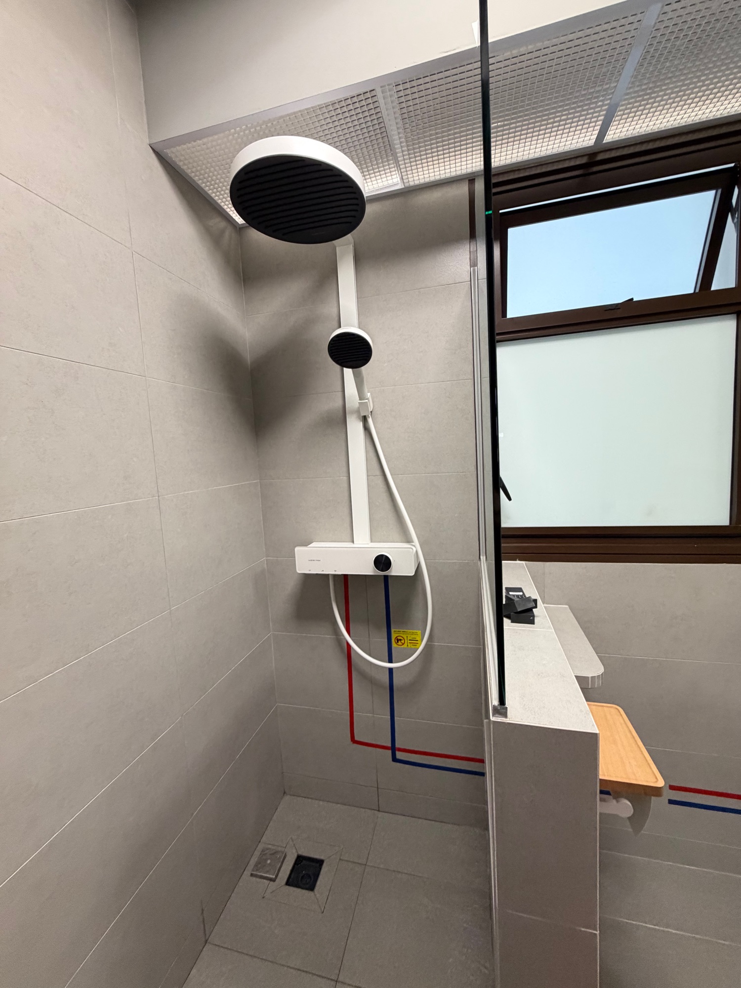 Master toilet reveal!