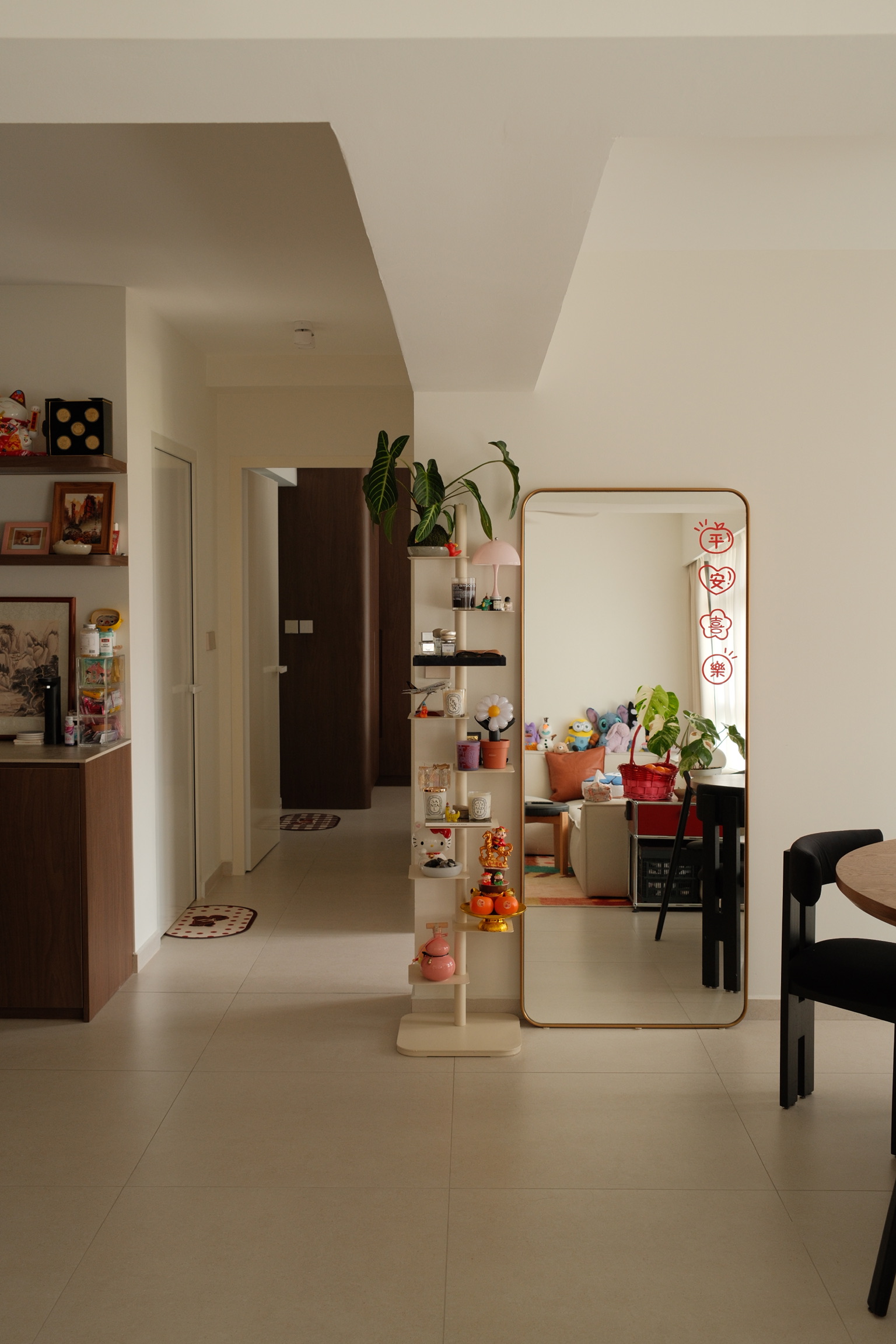 Dry-Pantry-Meets-the-Dining-Room