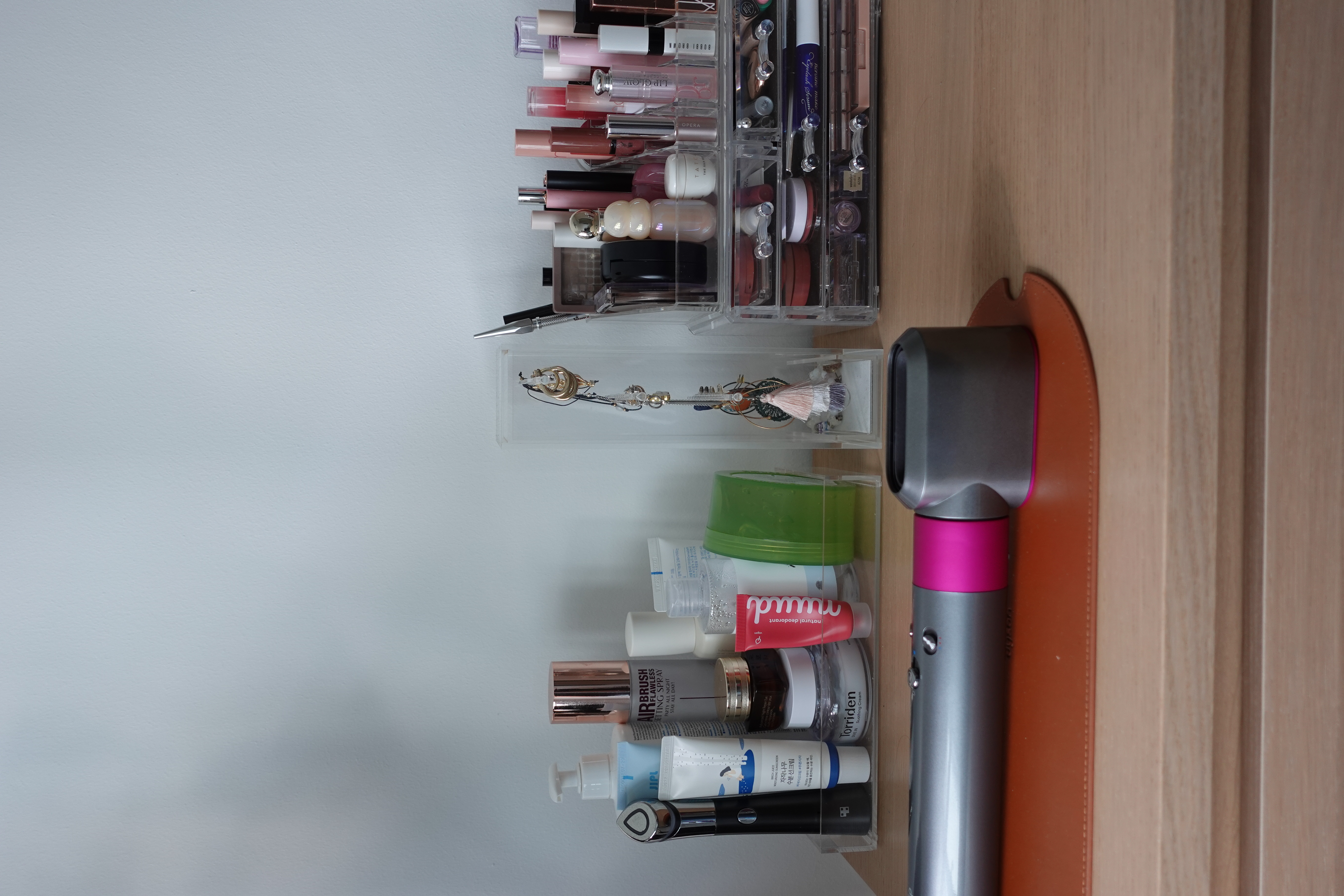 Designing-My-Vanity:-Practical-Setup-With-No-Build-ins-💄