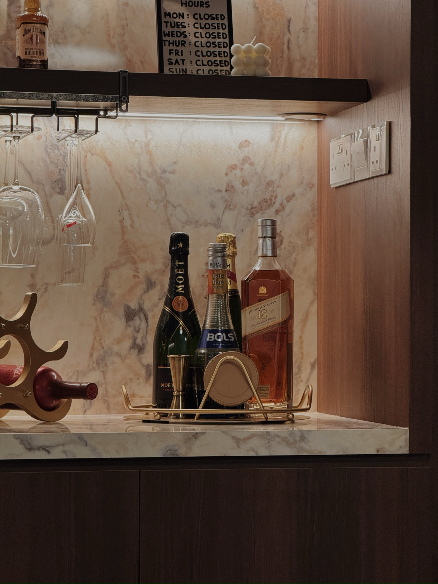 Moody Mid-Century: A Cozy, Deep-Hued Haven for our couple 🍂🤎🌰