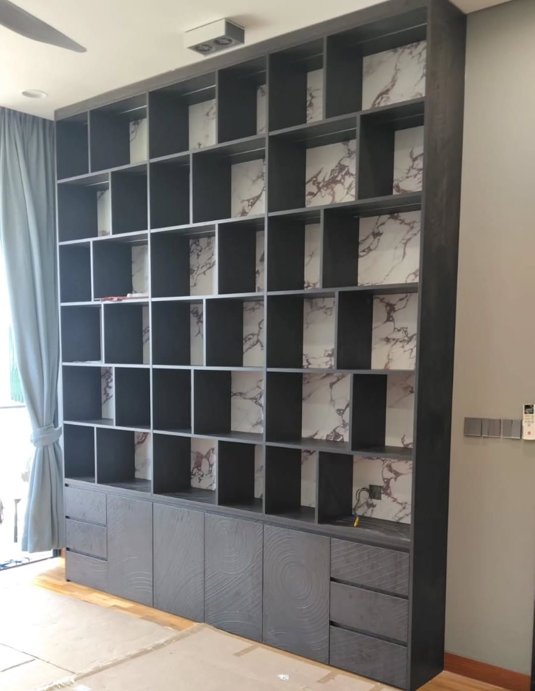 We-use-new-cutting-edge-technology-for-affordable&-beautiful-carpentry