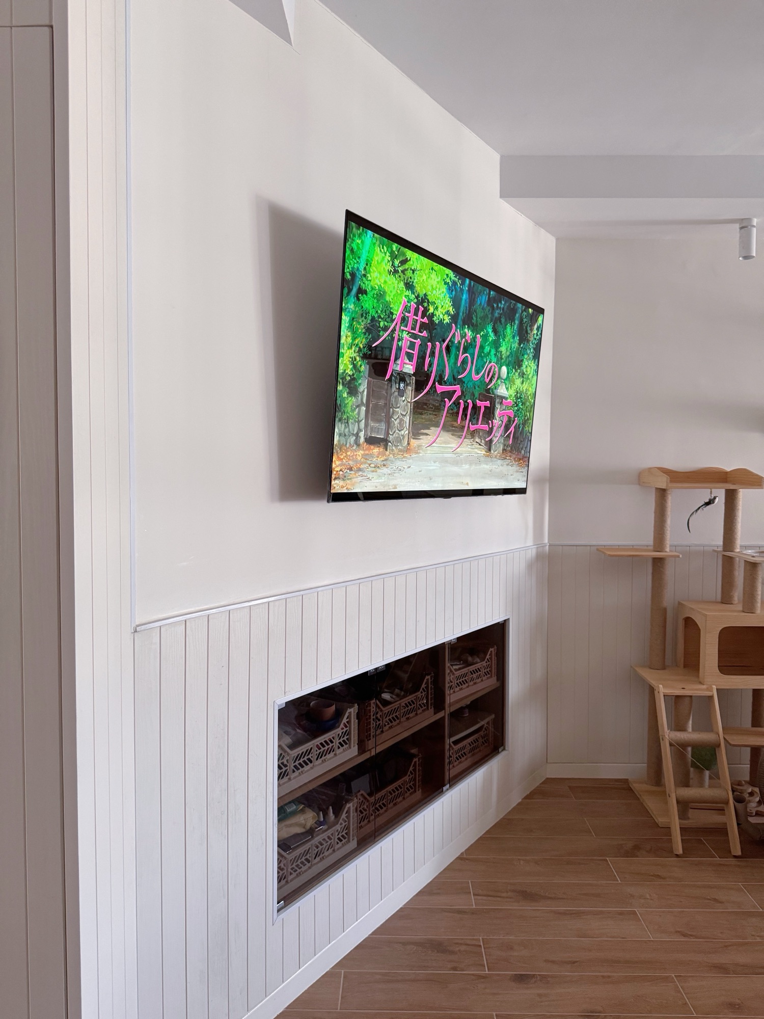 Doing Away With the Traditional TV Console