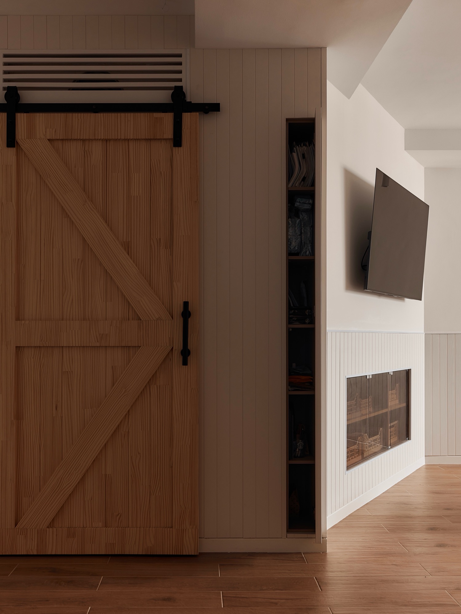 Doing Away With the Traditional TV Console