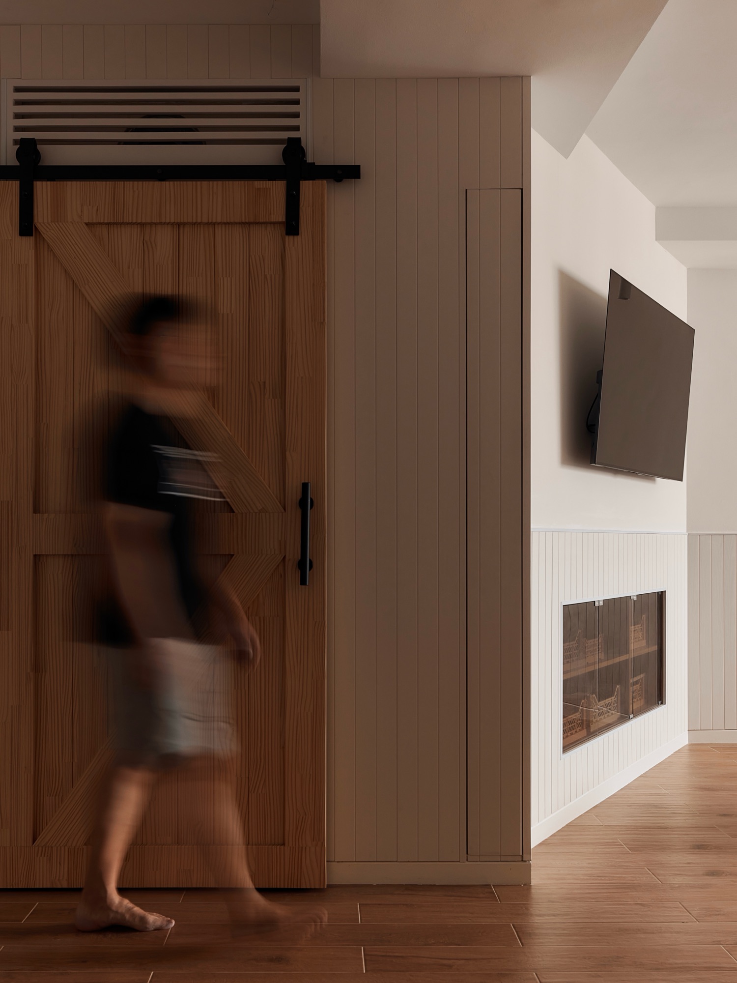 Doing Away With the Traditional TV Console