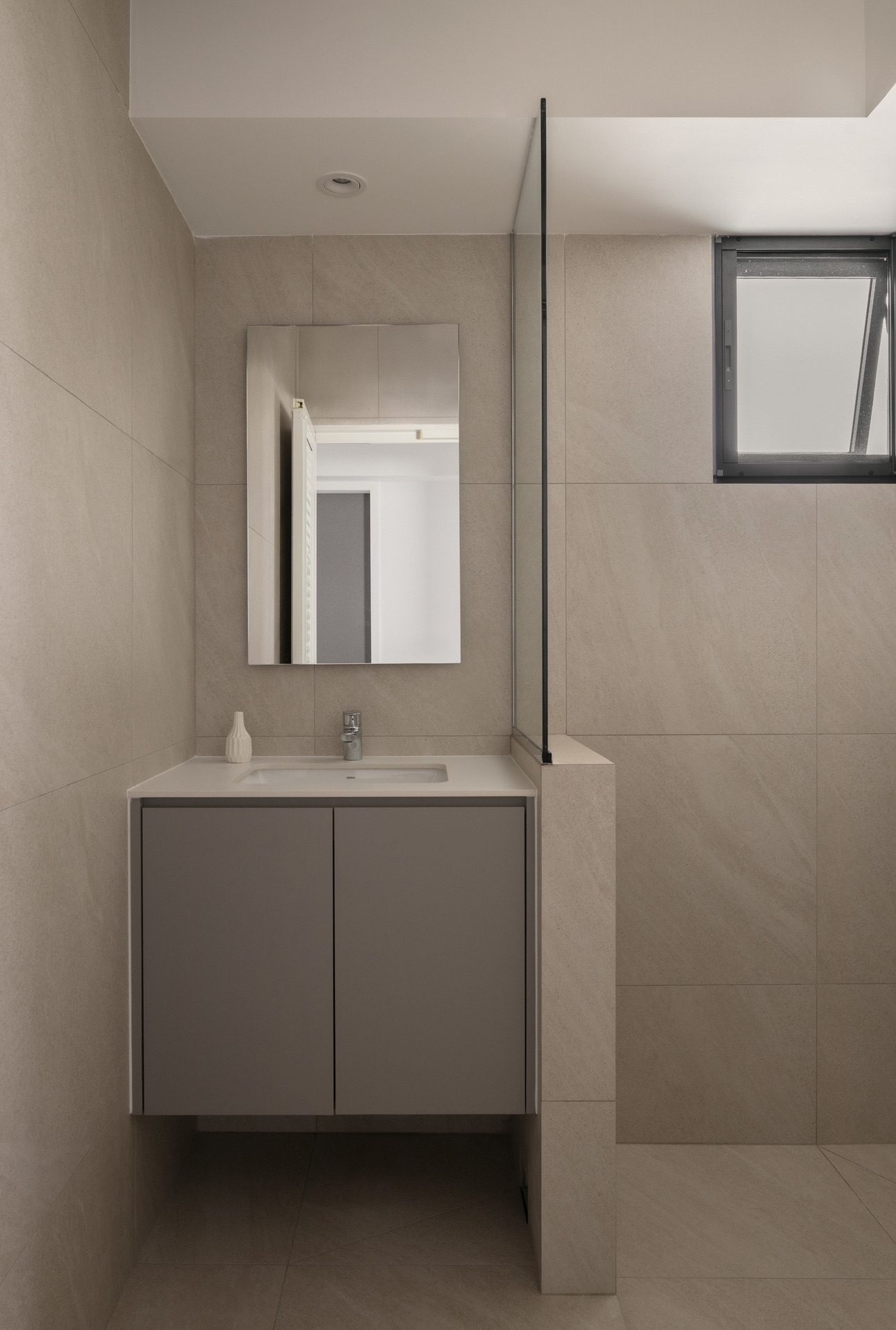 Where Modern living meets Minimalist charm 🩶