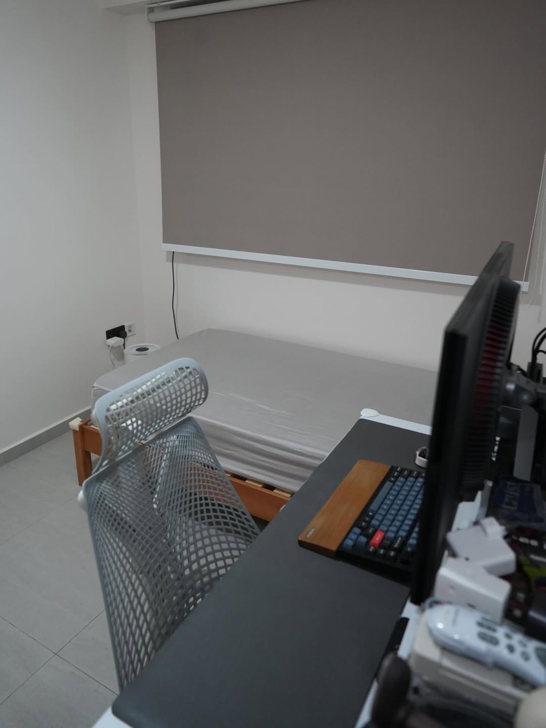 🛏️ Guest Room + Workspace 💻