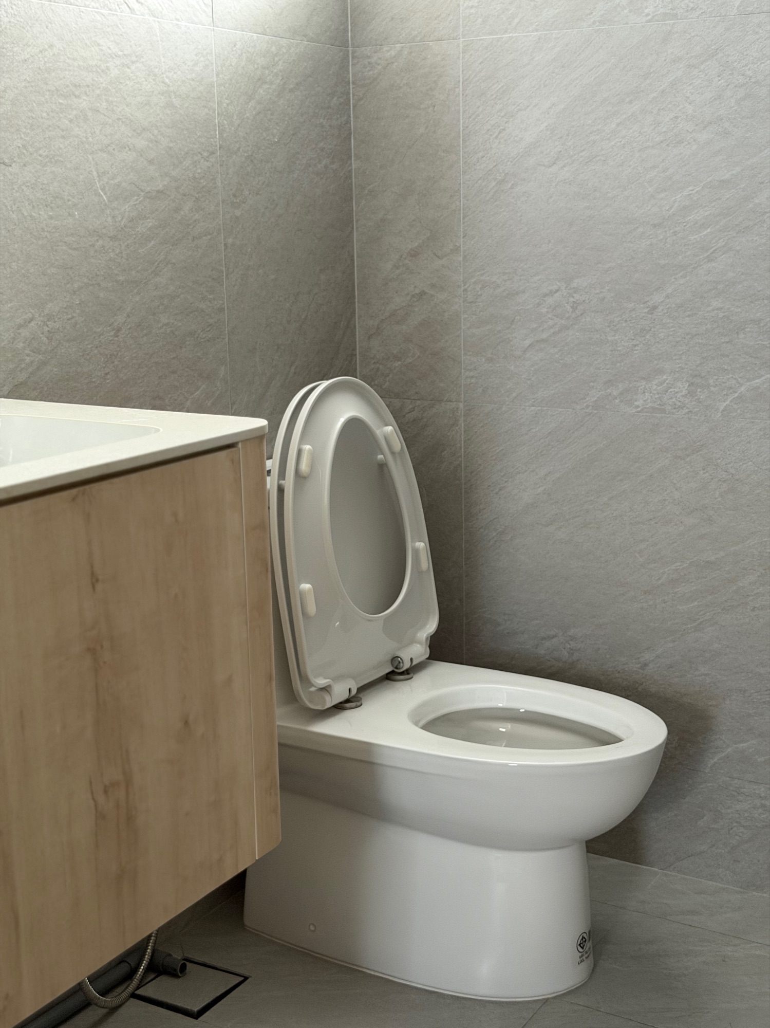 Minimal-weekly-cleaning-🧹-🧽