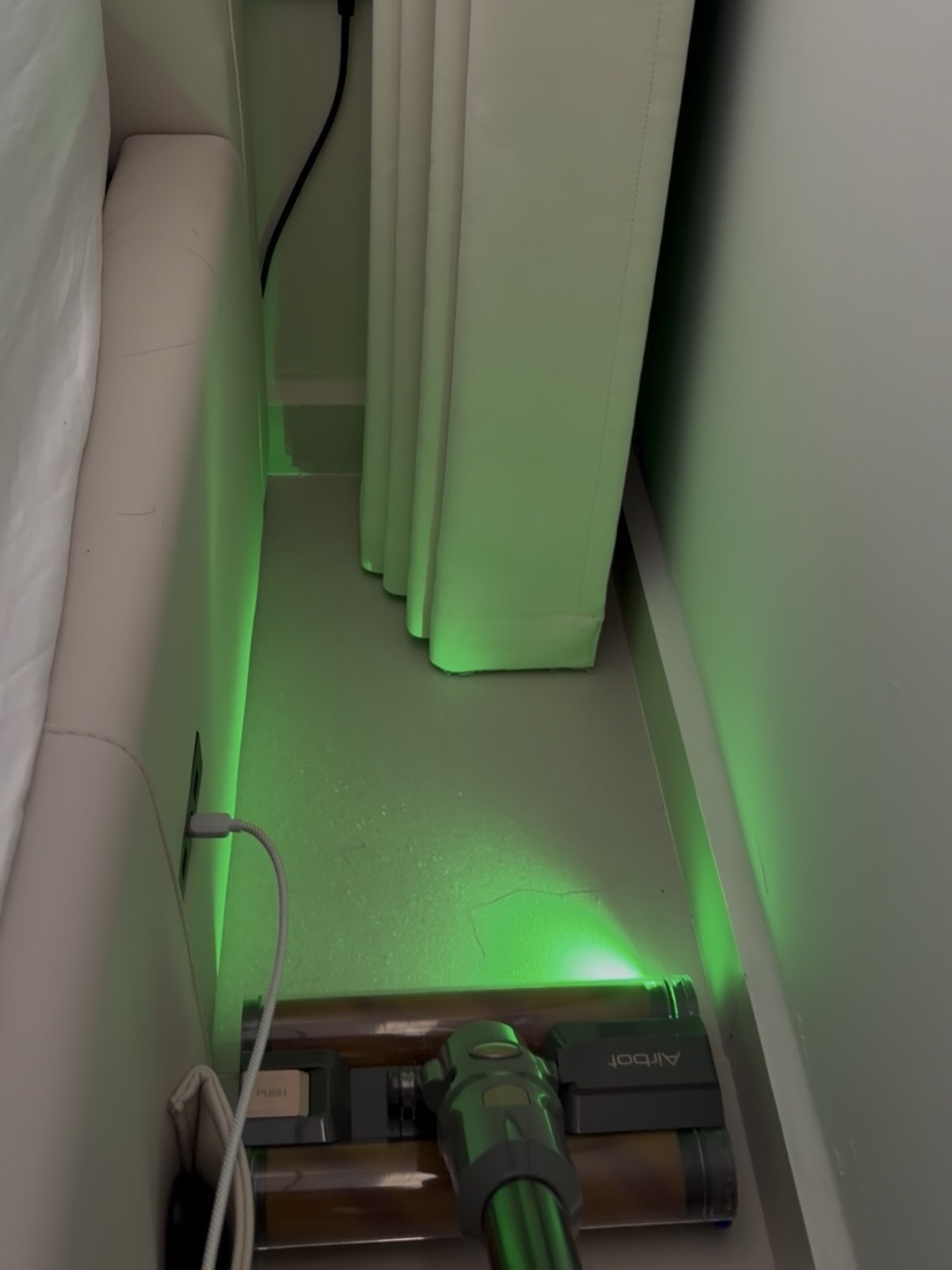 Minimal weekly cleaning 🧹 🧽