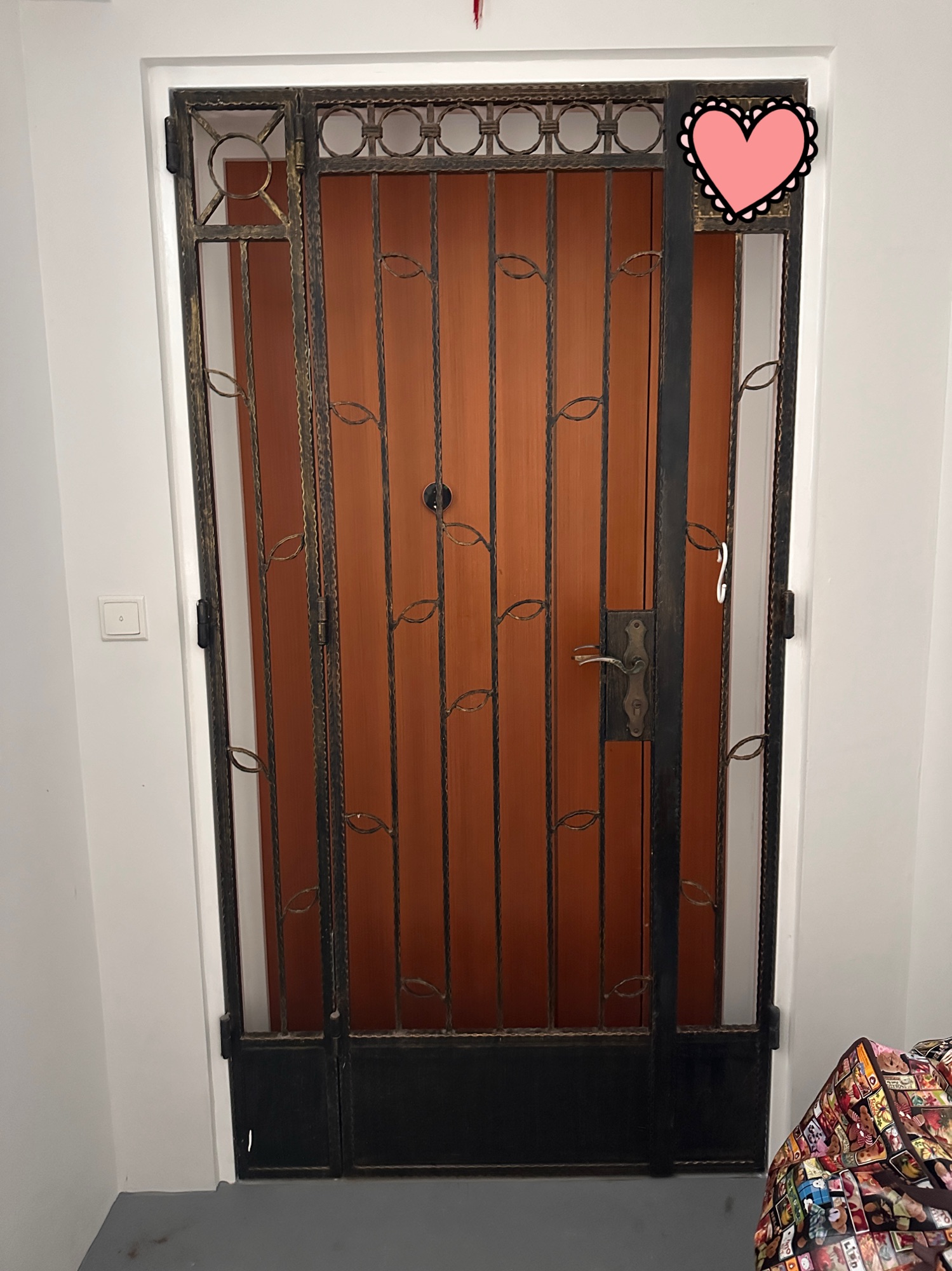 Entrance-makeover-that-complete-the-house-theme!