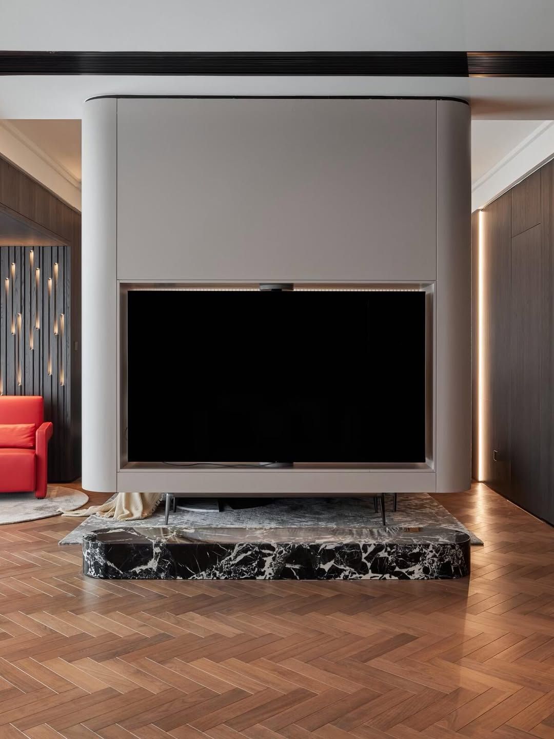 Luxurious TV wall design
