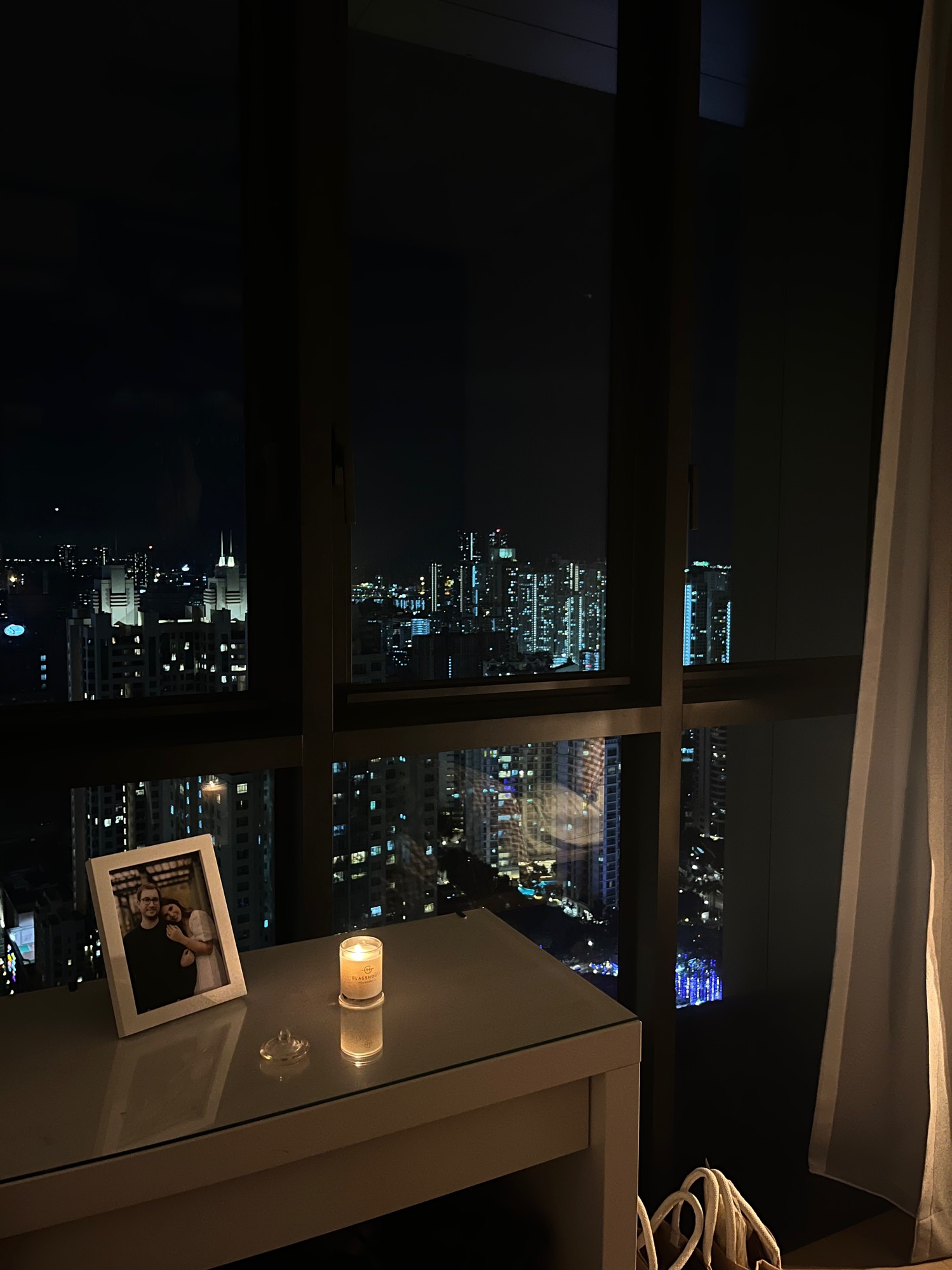 Make every corner visually interesting in your tiny apartment