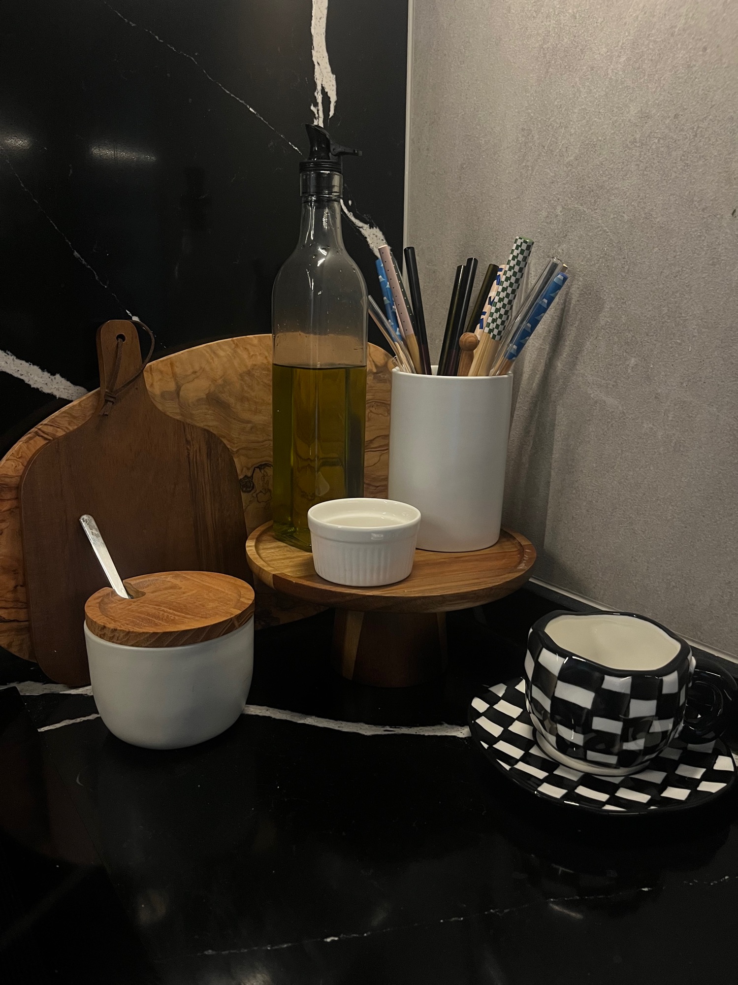 Make every corner visually interesting in your tiny apartment