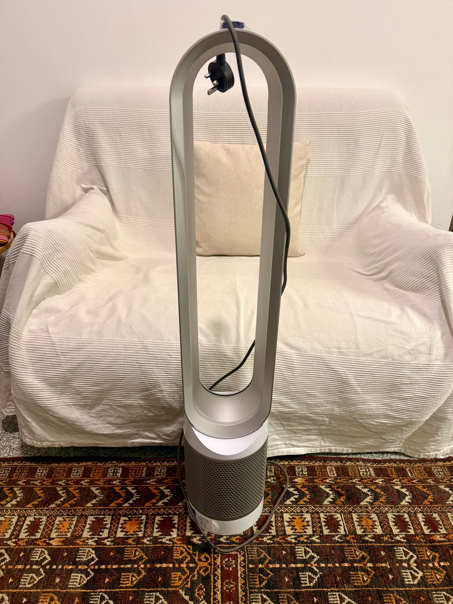 Are you looking for Dyson products? Check out what we have!