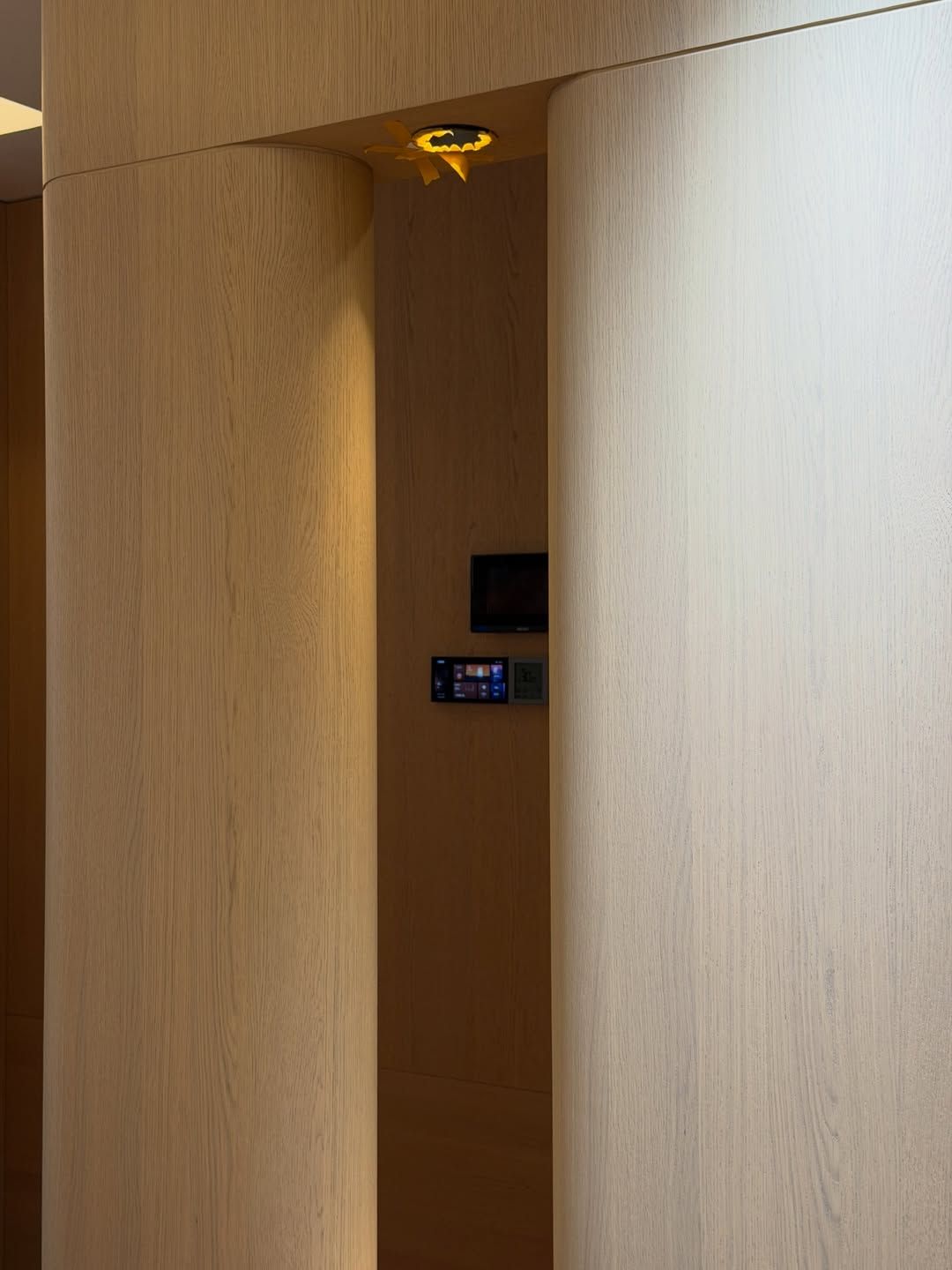 Curved bedroom wall design