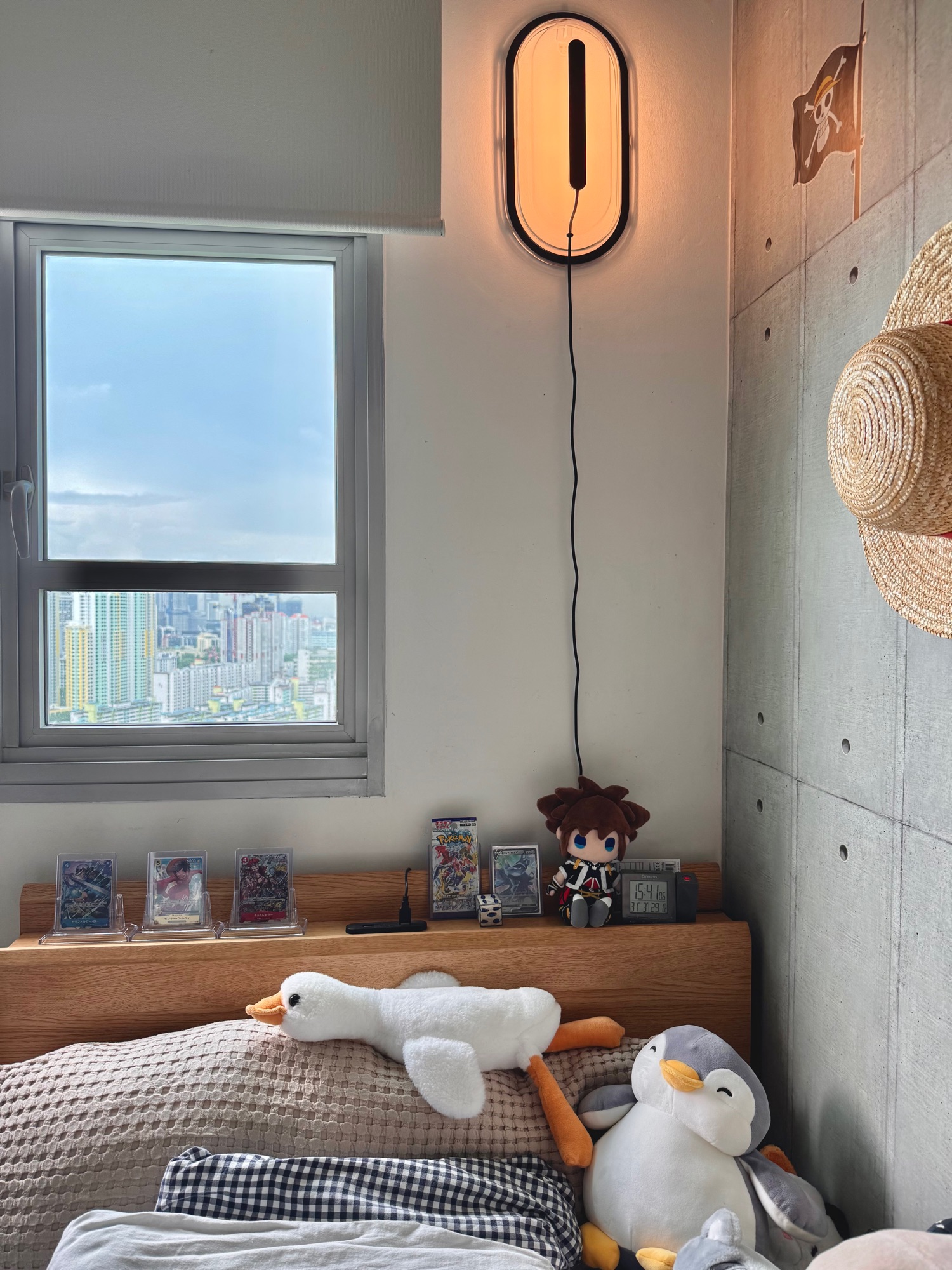 Trying-to-keep-this-room-neat…-still-work-in-progress-😆