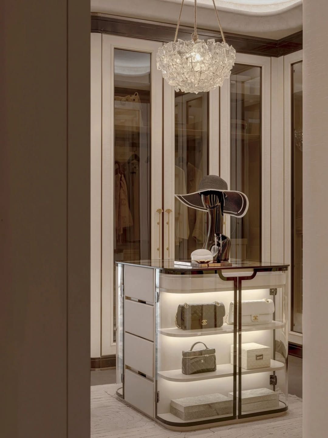 Ultra-luxurious home design