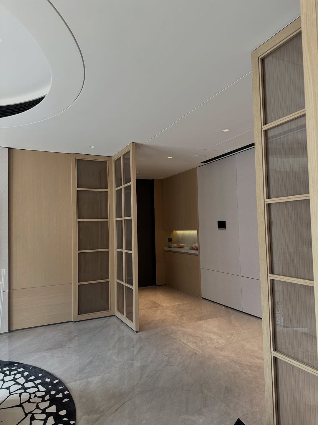 Custom, sleek carpentry for the modern home.