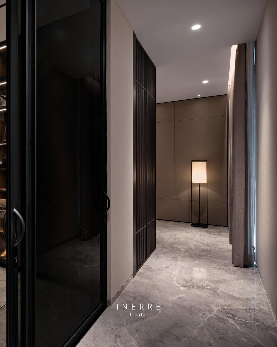 Luxurious walk in wardrobe & bedroom design