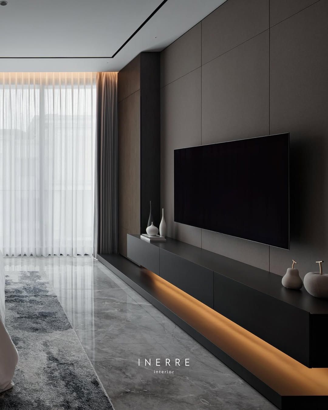 Luxurious walk in wardrobe & bedroom design