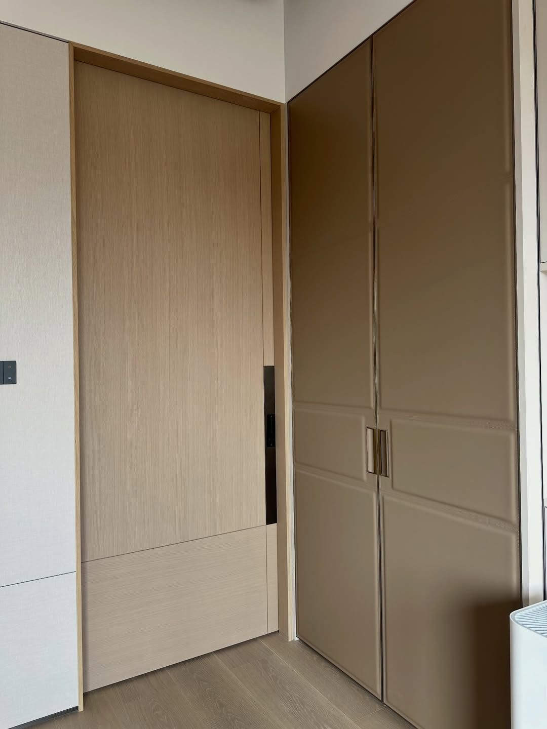 White oak Italian semi-transparent whole house customization.