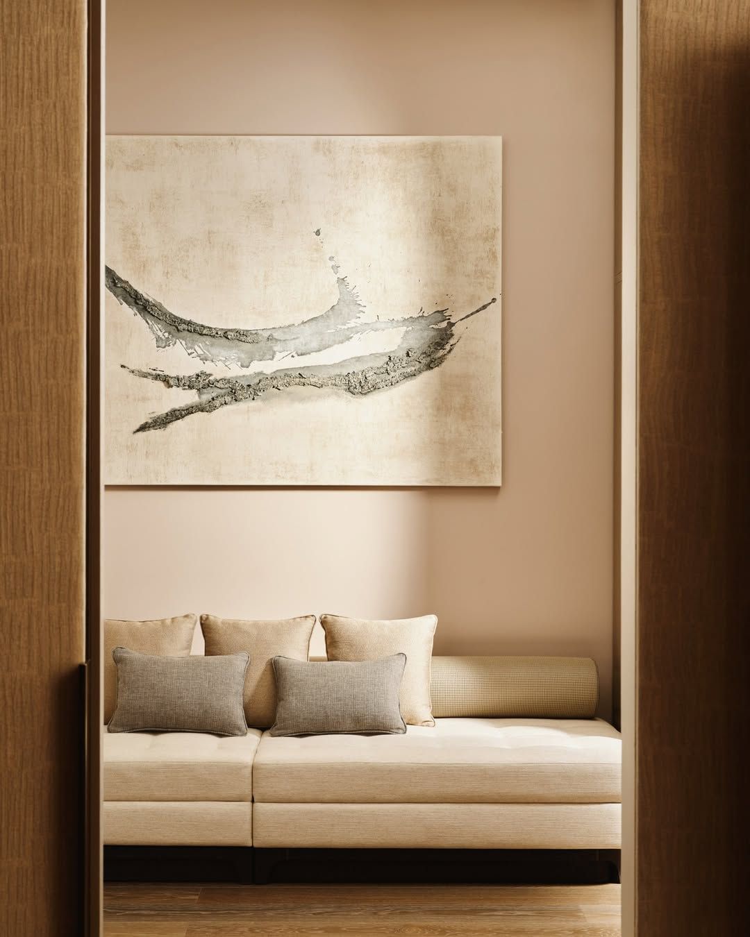 Luxurious and refined living room design