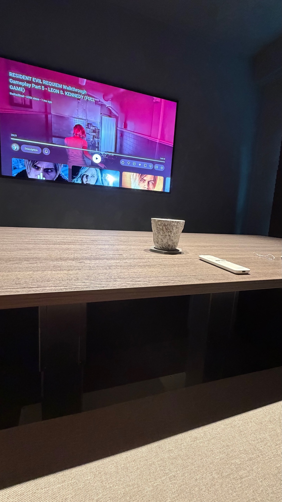 Cosy “Muji” vibes Dining area with table elevator 👀🙊