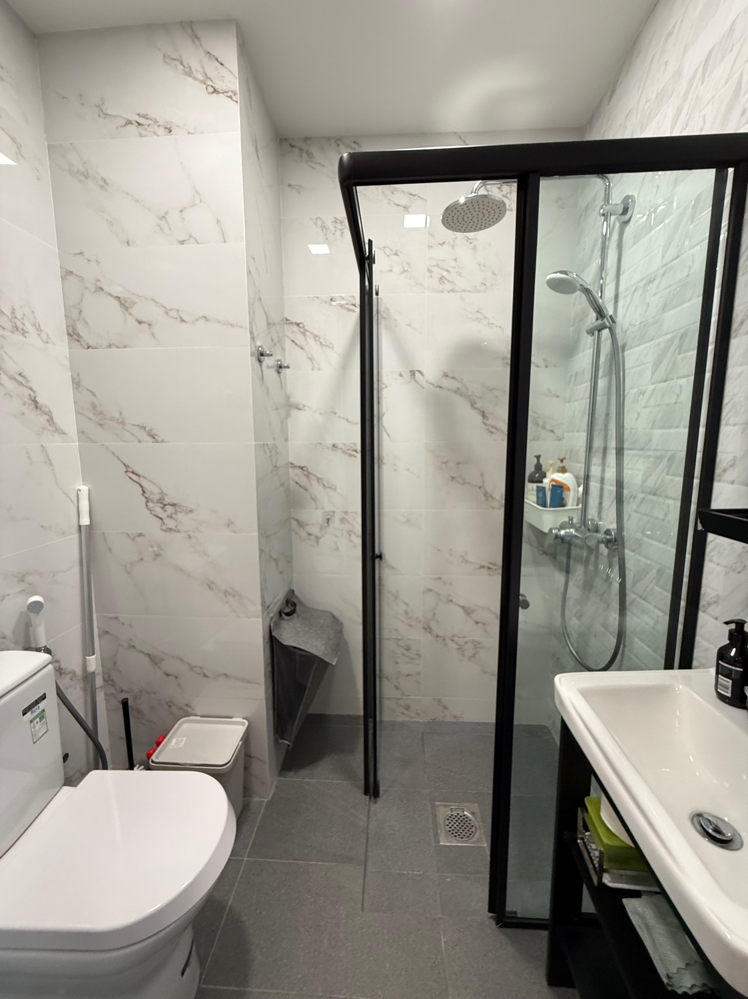 Need-a-few-ideas-for-a-small-bathroom?