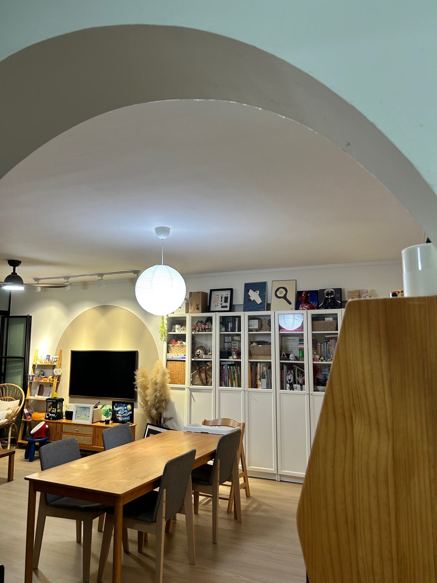 This home looks way bigger than a 5-rm flat