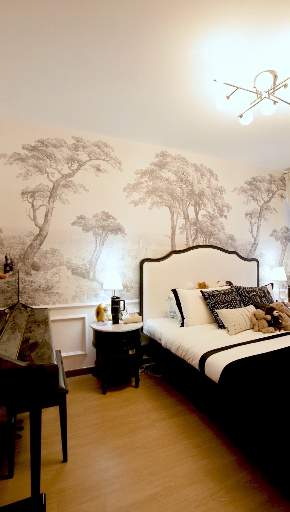 Our-home-tour!-—-Modern-Victorian-🏡-