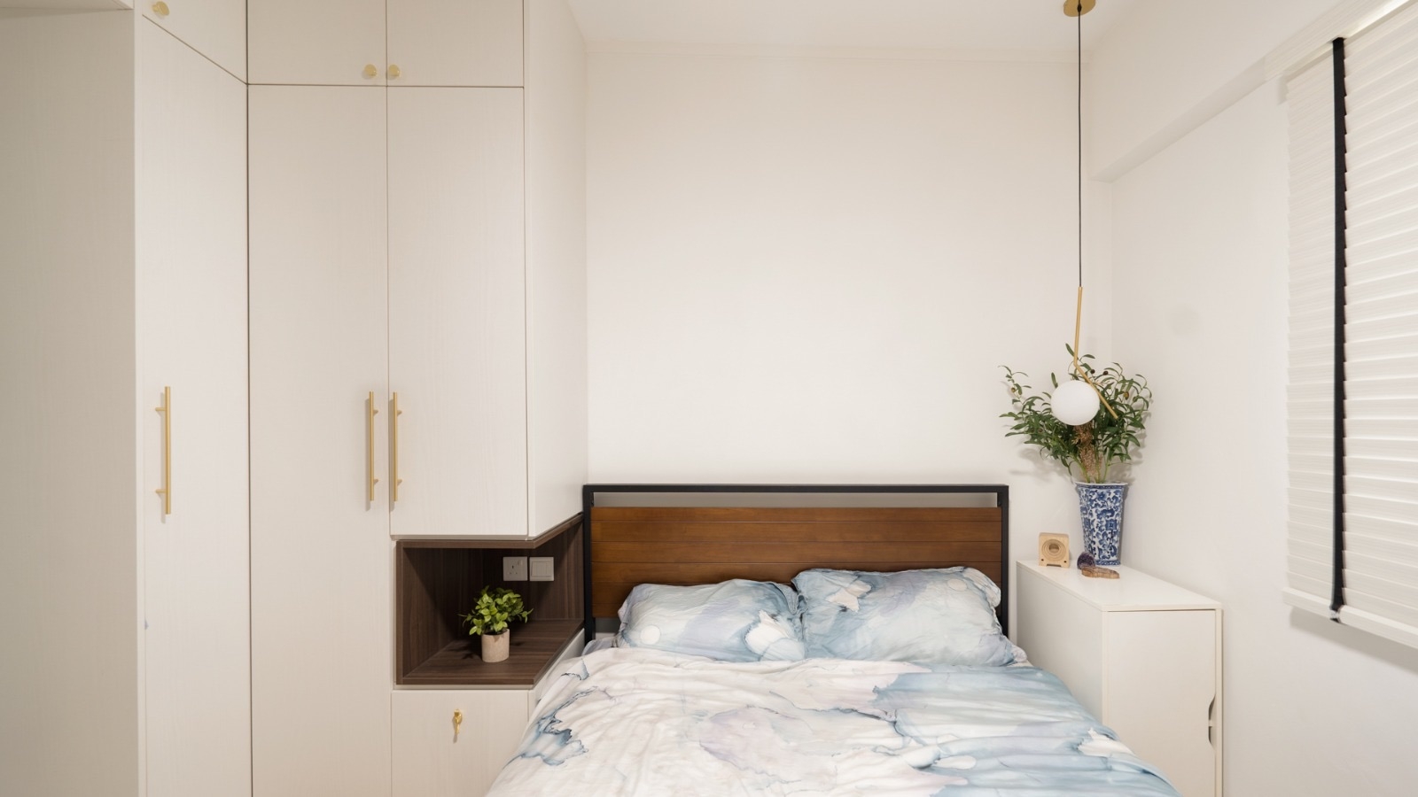 Home tour [part 1] Our $90k timeless white and wood home
