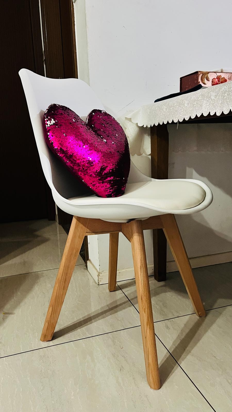 Dining-in-a-Dreamy-Glow-