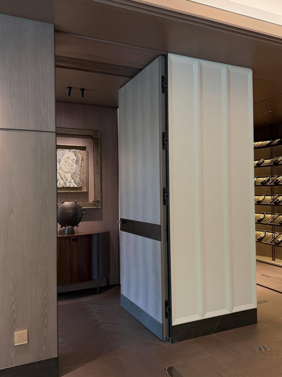 Luxury home carpentry design
