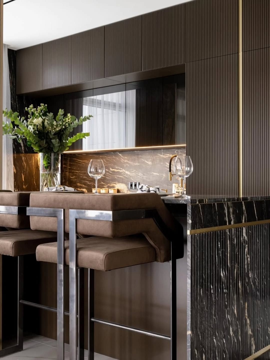 Luxurious dry kitchen designs