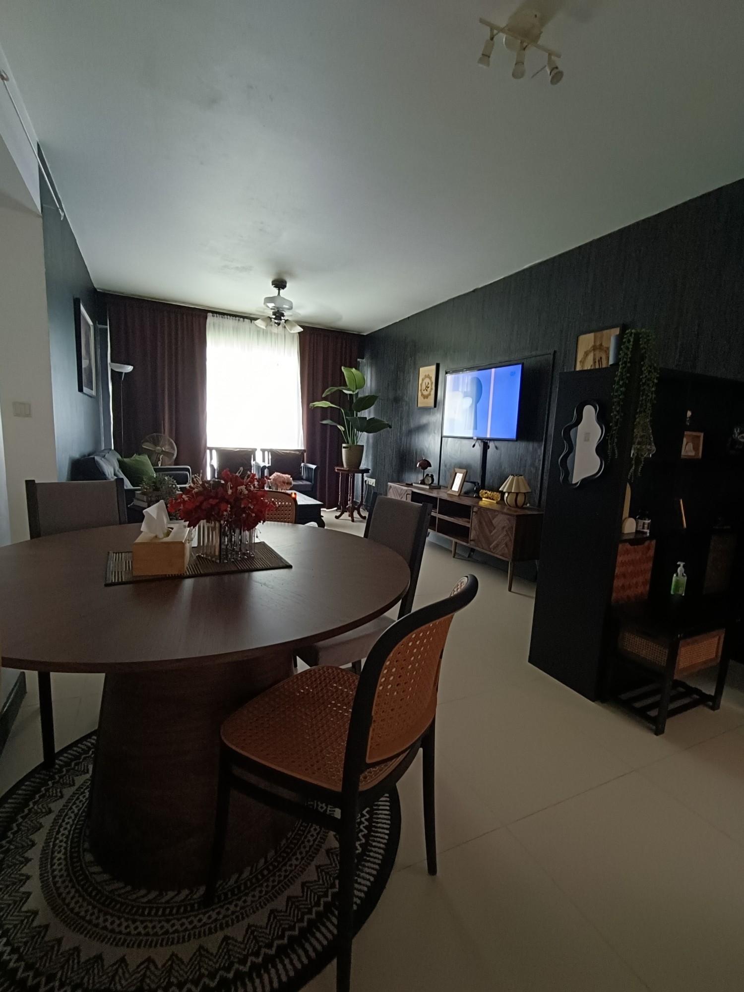 Home with no concept