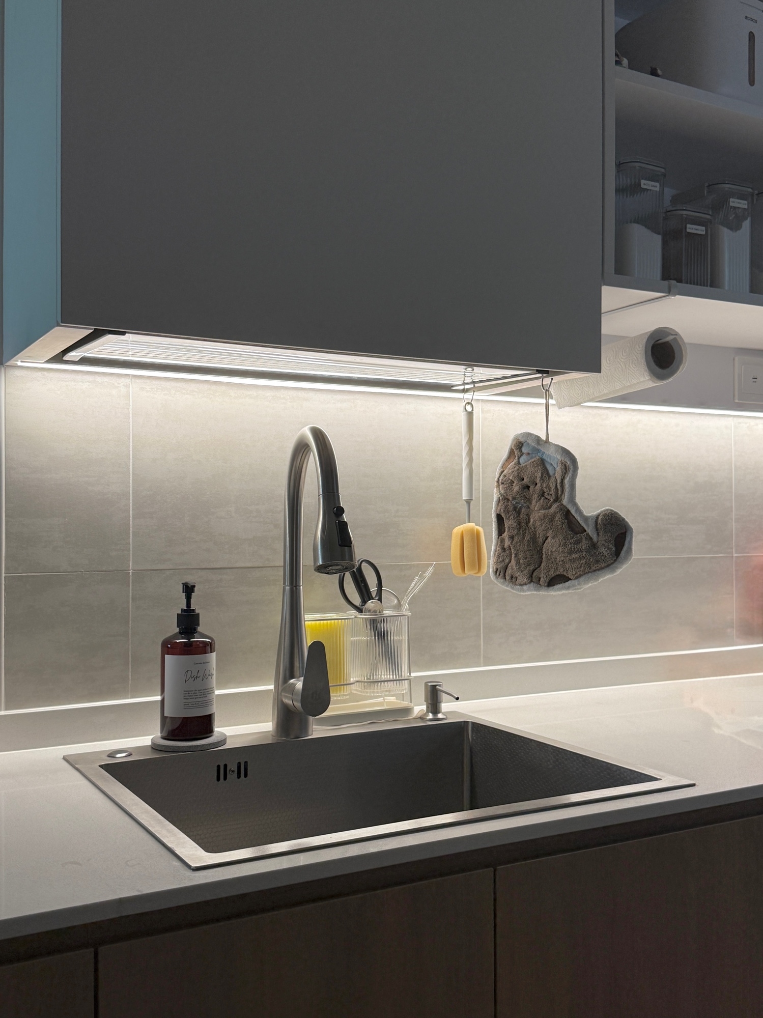 Our-Minimalist-Kitchen-Sink-Setup—Less-Clutter,-Easier-Cleaning-🧽-