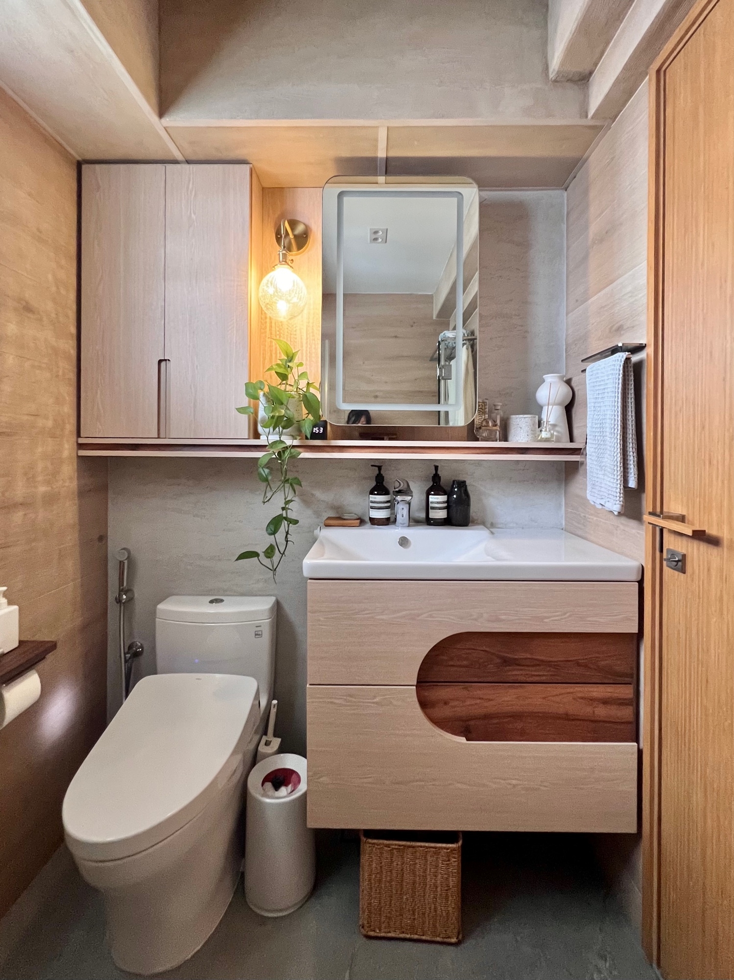 Bathroom-=-My-Sanctuary-🤎